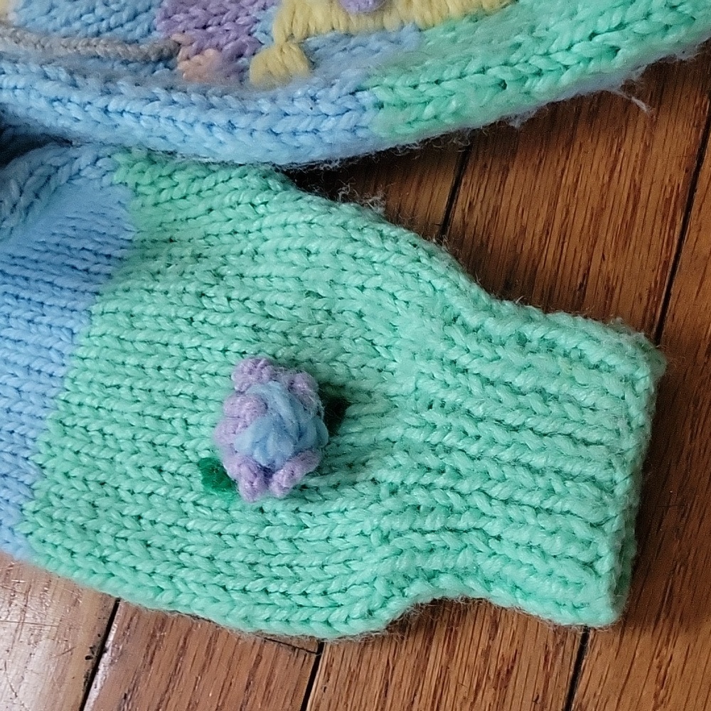 Hot Air Balloon Knit Sweater - Picture 4 of 6